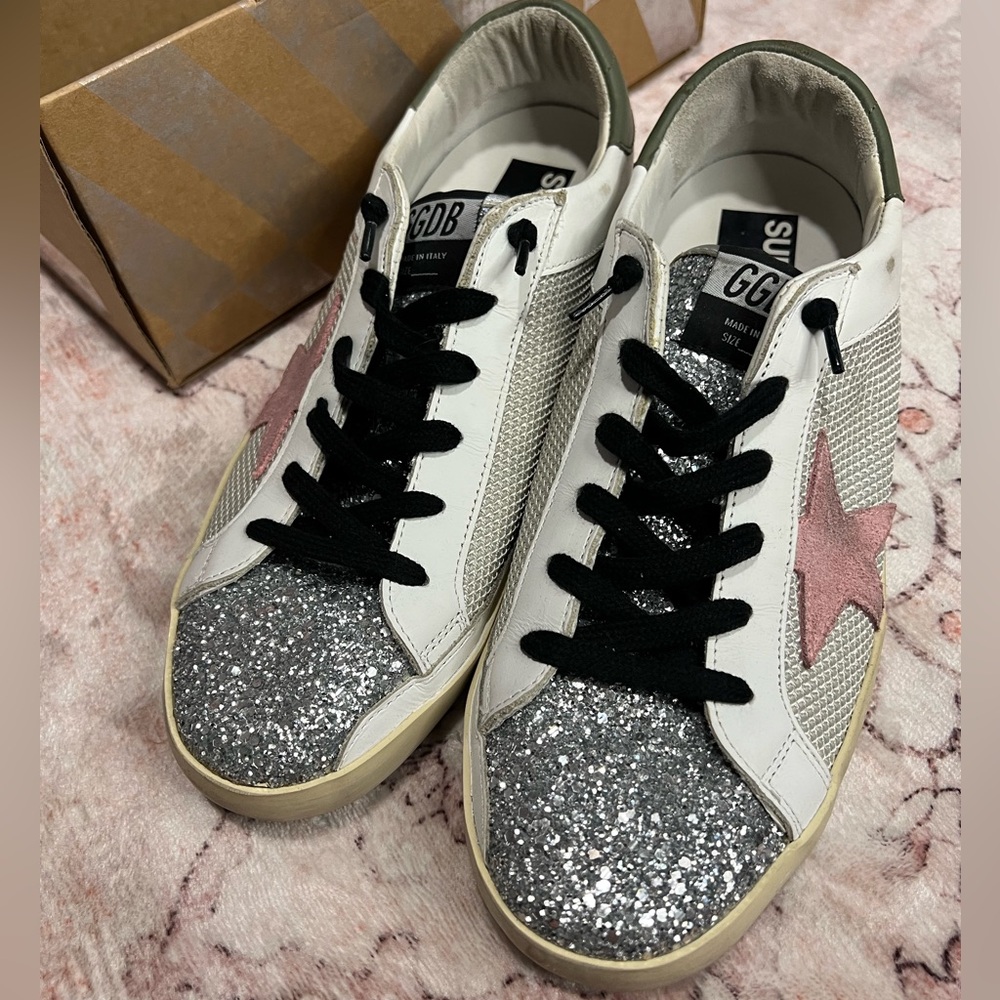 Golden Goose Sneakers | EU 41/US 10 | New Condition | Authentic SuperStar w/Box